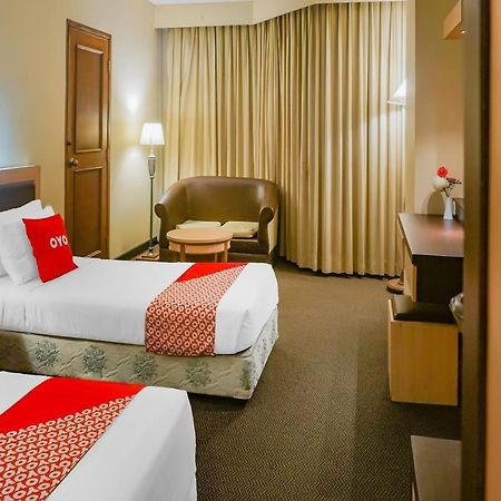 Oyo 3967 Hotel Pantai Wisata Makasar Exteriér fotografie