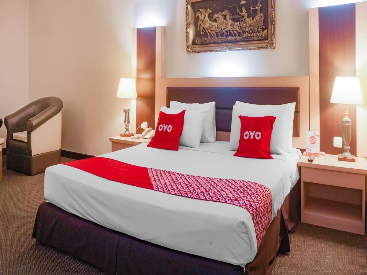 Oyo 3967 Hotel Pantai Wisata Makasar Exteriér fotografie