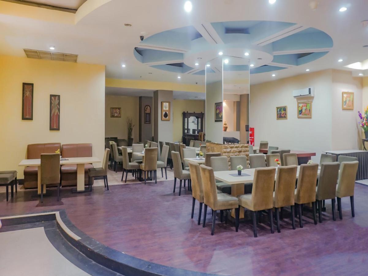 Oyo 3967 Hotel Pantai Wisata Makasar Exteriér fotografie